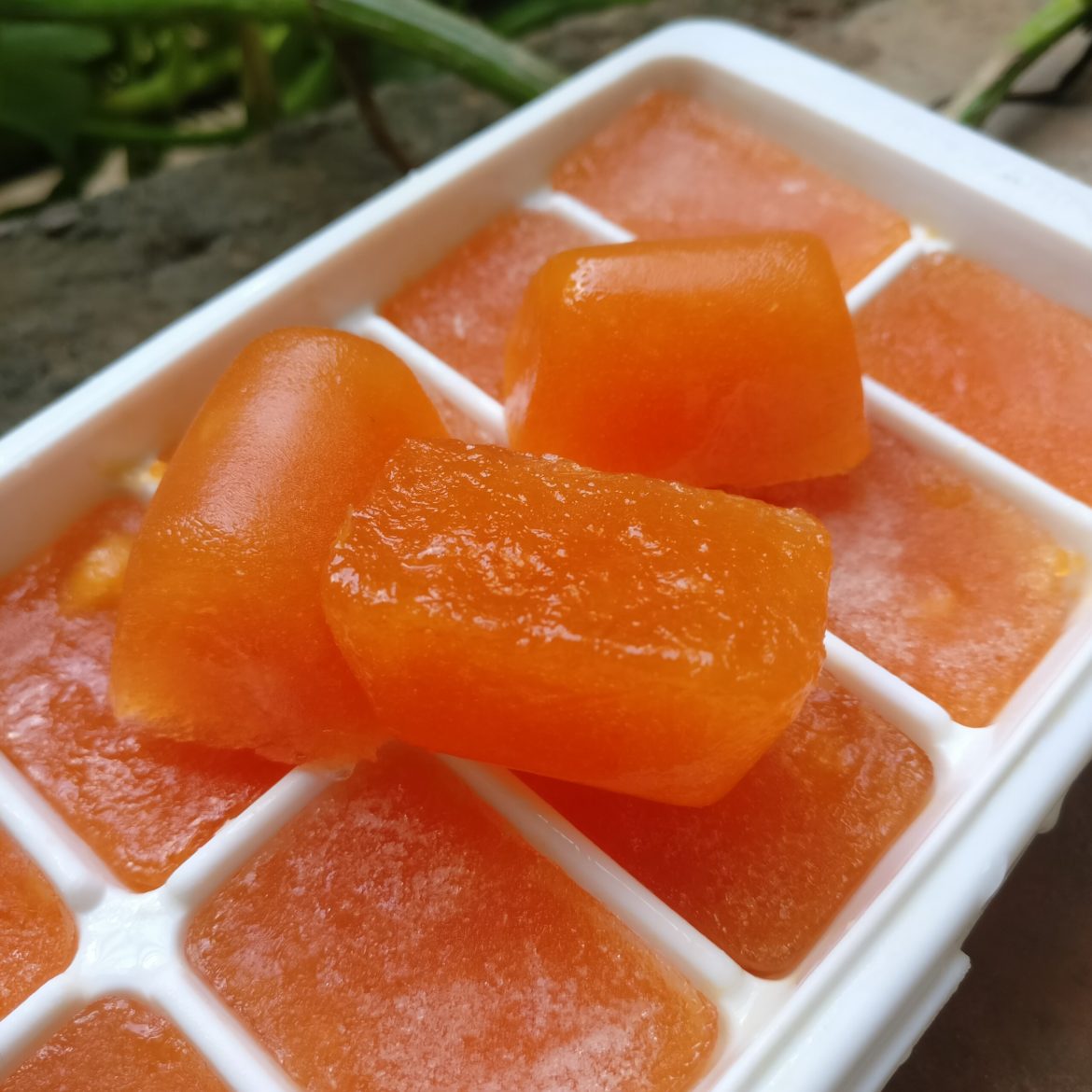 Papaya ice cubes to remove Pimples, Dark Spots & Hyperpigmentation