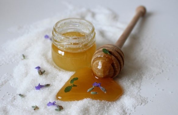 Homemade Face Pack for Dry Skin in Winter