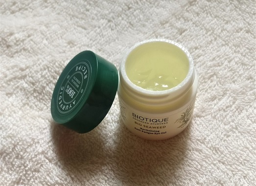 Biotique Bio Sea Weed Revitalizing Anti Fatigue Eye Gel Review